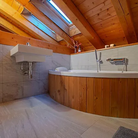 A Casa Di Dona - Du Mont Blanc Apartment