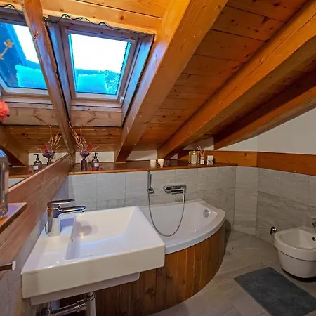 A Casa Di Dona - Du Mont Blanc Apartment *